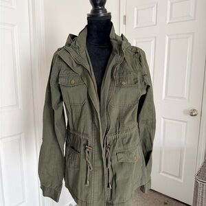 Shinestar Utility Jacket in Army Green